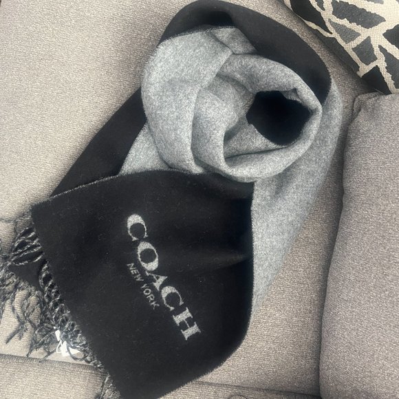 NWT COACH Wool & Cashmere Signature Scarf Black & Gray 76053 muffler - Picture 8 of 8